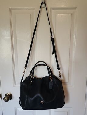 COACH EDIE 28 💯 Authentic Black Leather Satchel Handbag with Gold Hardware